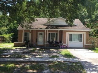 12506 Hidden Brook Dr, Tampa, FL 33624-5726