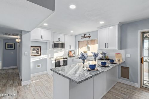 15635 20th St, Phoenix, AZ 85022-3467