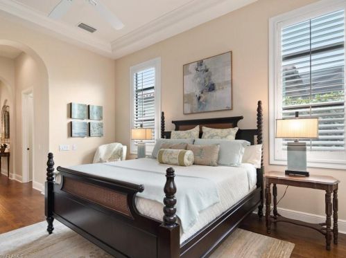 9313 Vercelli Ct, Naples FL 34113-7748 exterior