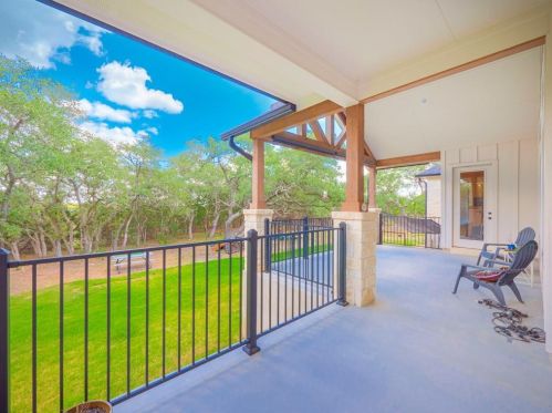 1026 Mystic Breeze, Spring Branch TX 78070-5076 exterior