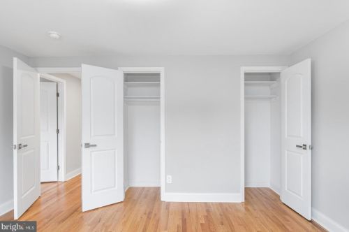 8916 Copenhaver Dr, Rockville MD  20854-3009 exterior