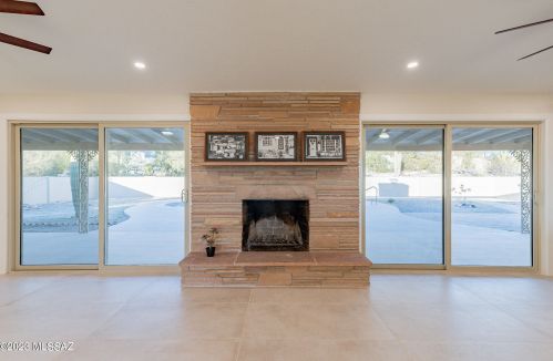 5862 Camino Arenosa, Tucson AZ  85718-4650 exterior