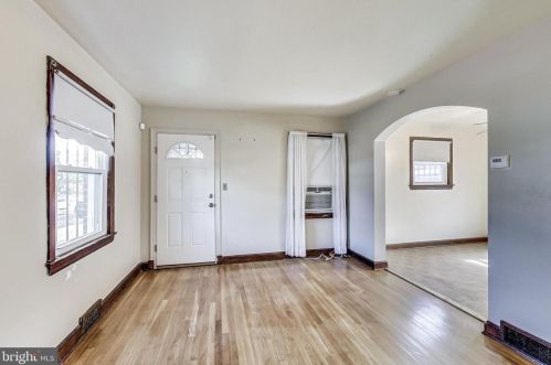 1837 T St, Washington DC 20020-4635 exterior