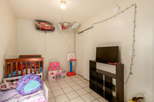 509 Cherokee, Tucson AZ 85745-2317 exterior