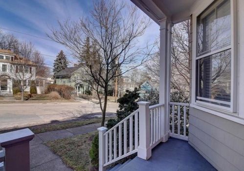 279 Doyle Ave, Providence, RI 02906-3354