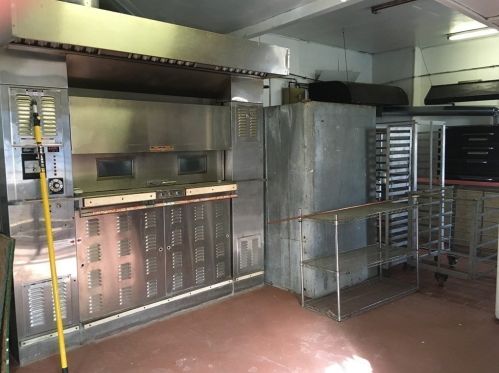 27 Pulaski St, Ware MA 01082-1474 exterior