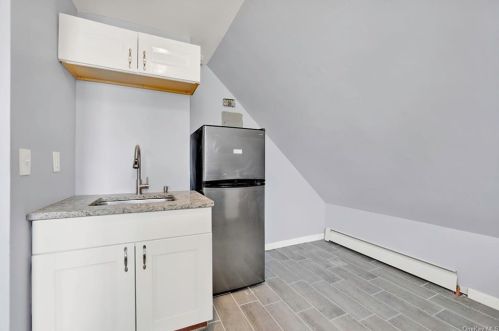 110 10th Ave, Mount Vernon NY 10550-4303 exterior