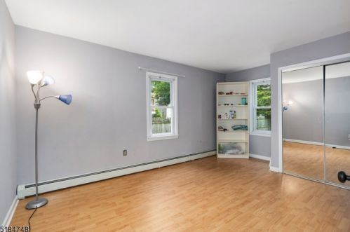 109 Windsor Ave, Hopatcong NJ  07843-1291 exterior