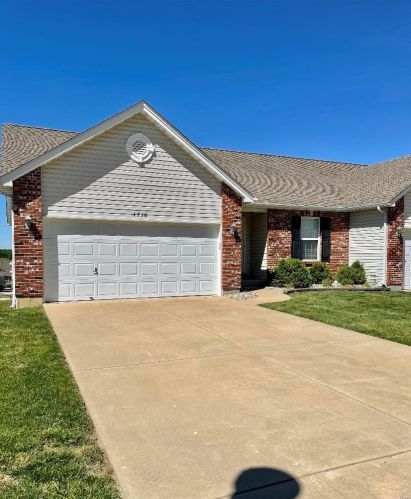 1710 Lexington Pl, Herculaneum, MO 63048-1589