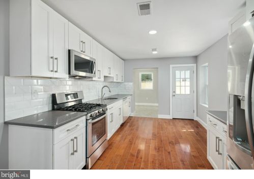 1320 Carlisle St, Philadelphia PA 19132-4018 exterior