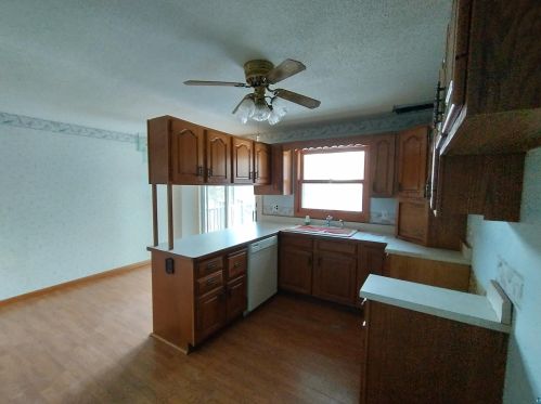 808 2nd St, Duluth MN 55802-2013 exterior