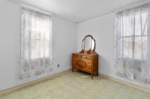 107 Penn St, Providence RI 02909-1326 exterior