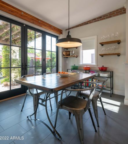 1815 11 Ave, Phoenix AZ 85021-4415 exterior