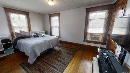 29 Kelsey Rd, Poughkeepsie, NY 12601-1609