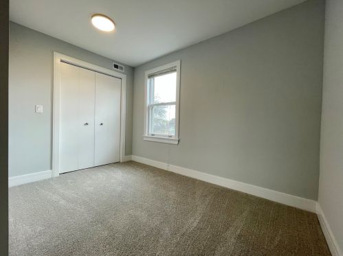 4951 Mcvicker Ave, Chicago IL  60630-1922 exterior