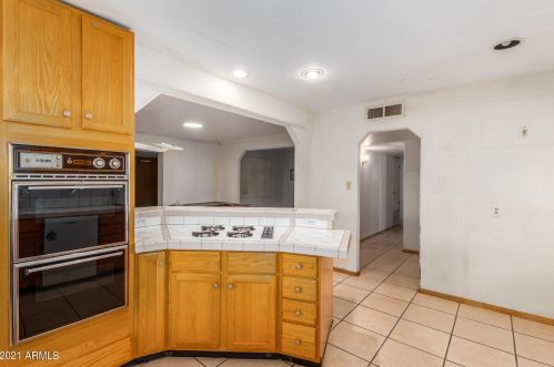 4826 14th Ave, Phoenix, AZ 85013-2414