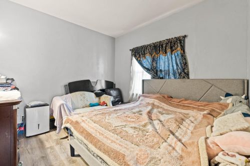 2861 7 St, Milwaukee WI 53215-3907 exterior