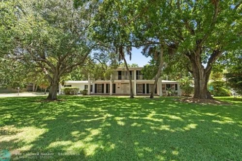 1010 11th St, Fort Pierce, FL 34950-9233