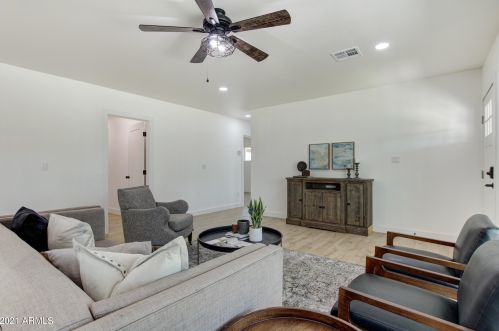 5612 19th St, Phoenix AZ  85016-3007 exterior