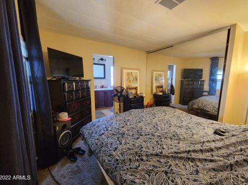 18214 2nd St, Phoenix AZ  85022-1006 exterior