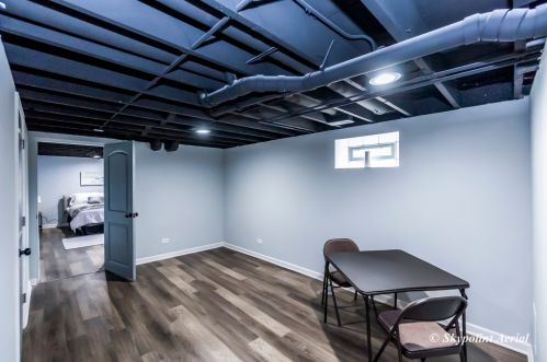 8523 Damen Ave, Chicago IL 60612-3728 exterior