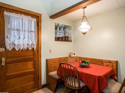 6150 Thorndale Ave, Chicago IL 60631-3149 exterior