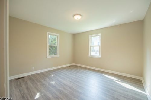 451 River Rd, Rahway NJ  07065-4203 exterior