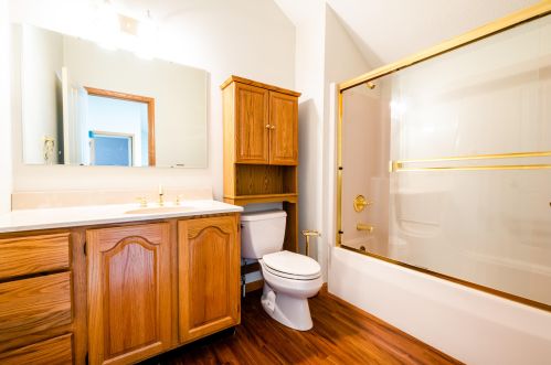 402 Lk St, Berrien Springs MI 49103-1220 exterior