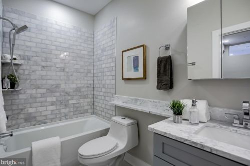 1444 Harvard St, Washington DC  20009-5297 exterior