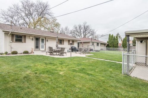 5030 20th St, Milwaukee WI 53233-2506 exterior