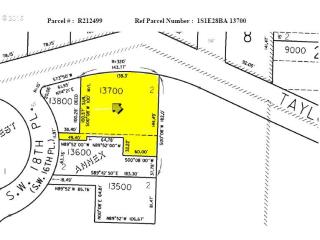 1726 Taylors Ferry Rd, Portland OR  97219-5528 exterior