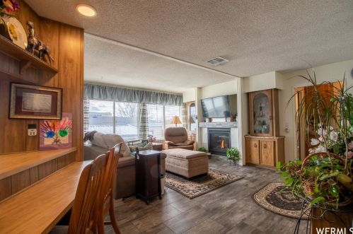 9892 Morning Star Way, Sandy UT 84070-3220 exterior