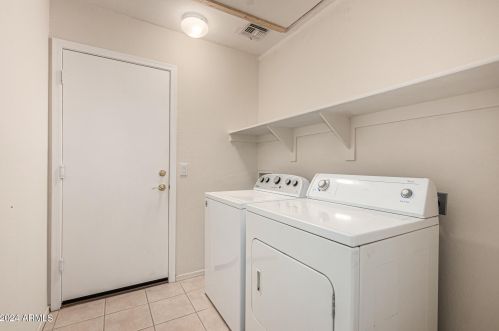 2962 Indian Wl Pl, Chandler AZ 85249-4918 exterior