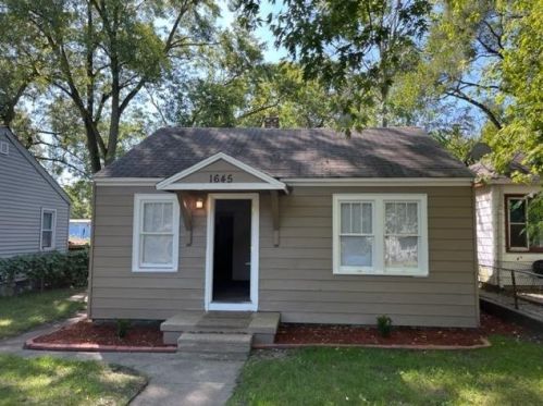 1645 40th Ave, Gary, IN 46408-2403