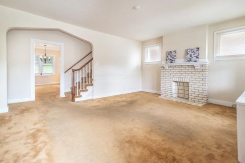 132 Mount Lebanon Blvd, Pittsburgh PA 15234-1243 exterior