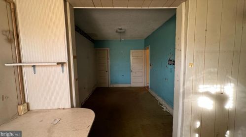 225 Cromwell Ter, Washington DC 20002-1029 exterior