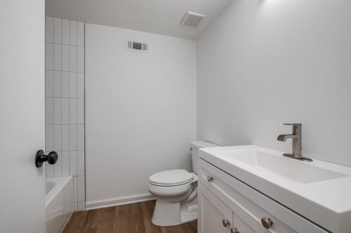 1639 Crestline Dr, Atlanta GA  30345-3820 exterior