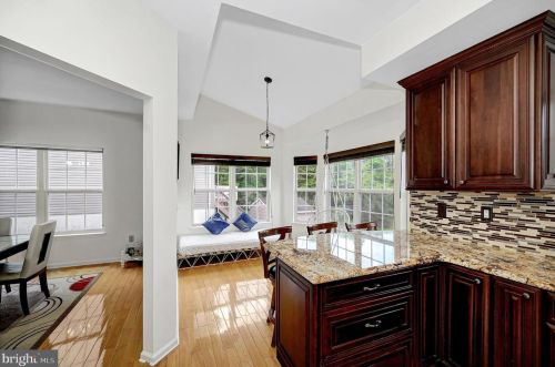 99 York Dr, Princeton NJ 08540-7946 exterior