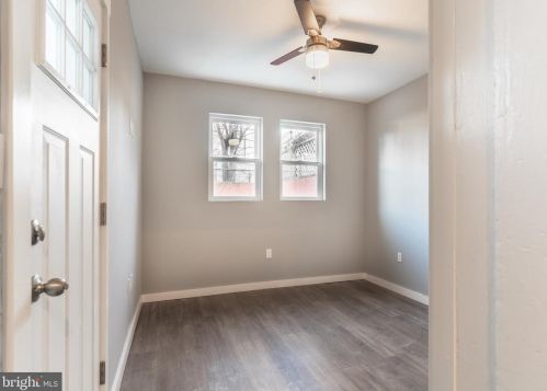 2527 Front St, Philadelphia PA 19133-4005 exterior