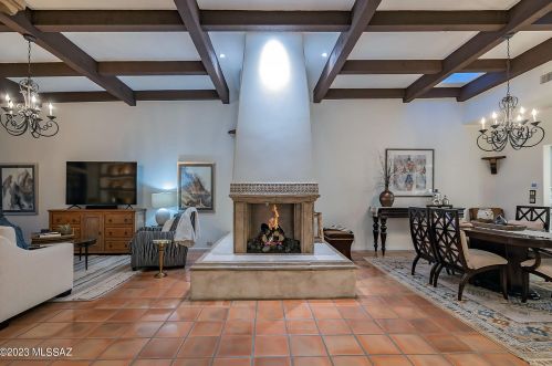 6730 Chapultapec Cir, Tucson AZ  85750-1001 exterior