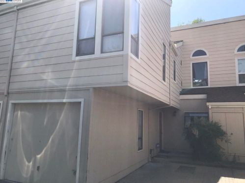 1255 Detroit Ave, Concord CA 94520-3678 exterior