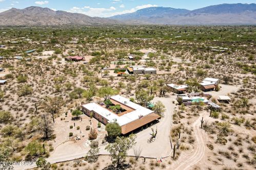 3450 Drake Pl, Tucson, AZ 85749-9338