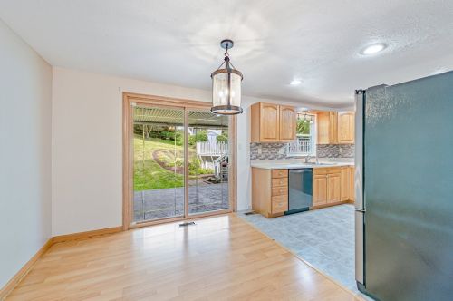 147 Cranbrooke Dr, Moon Twp PA  15108-9118 exterior