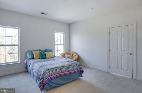 16803 Blue Indigo Ct, Accokeek MD 20607-3484 exterior