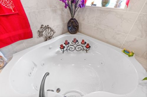 4453 Kildare Ave, Chicago IL 60652-3127 exterior