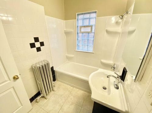 3009 12th St, Milwaukee WI 53215-3822 exterior