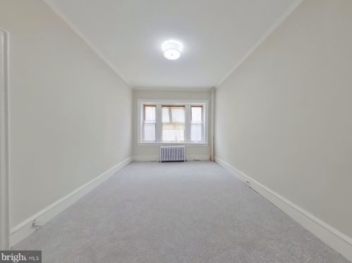 135 56 St, Philadelphia PA 19131-1310 exterior