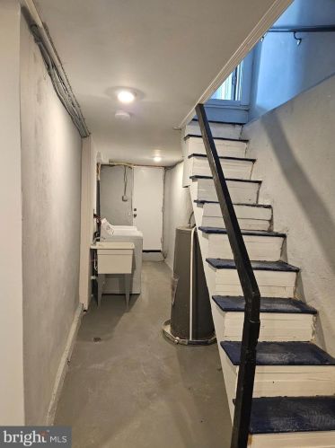 6545 Guyer Ave, Philadelphia PA 19142-2602 exterior