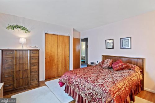 678 Allison Rd, Huntingdon Valley PA 19006-2905 exterior