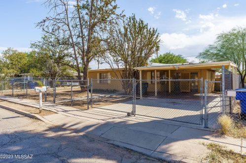 3352 23rd St, Tucson, AZ 85713-2354